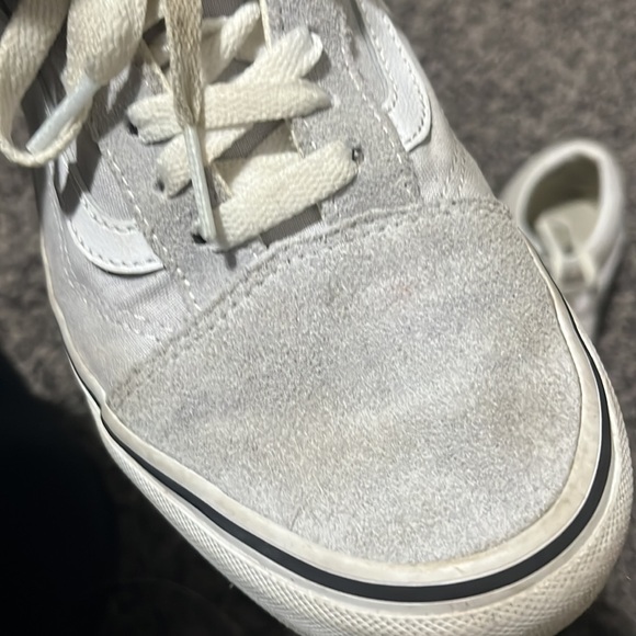 Vans - Picture 3 of 6